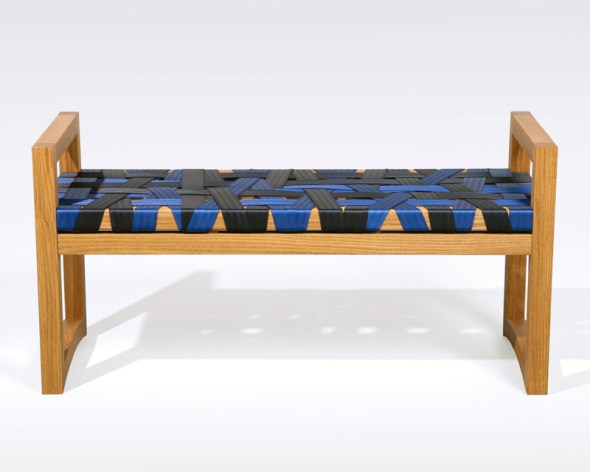 04solar-strap-bench-front