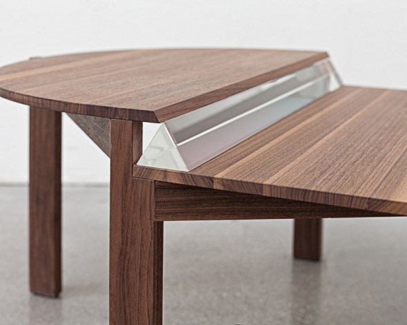 copy_0_that_piece_of_time_a_coffee_table02