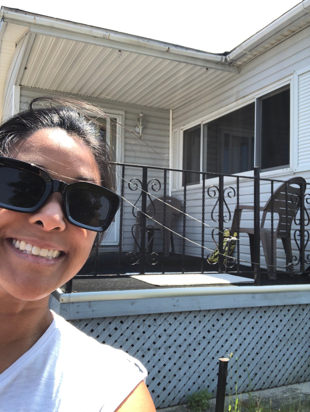 Richelle’s Real Estate Adventure – Episode 4 – Exterior tour of the house